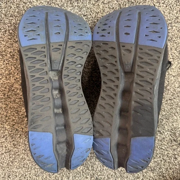 On Cloudstratus Men’s Running Shoes Size 9.5 Black Purple - Read - Picture 6 of 8